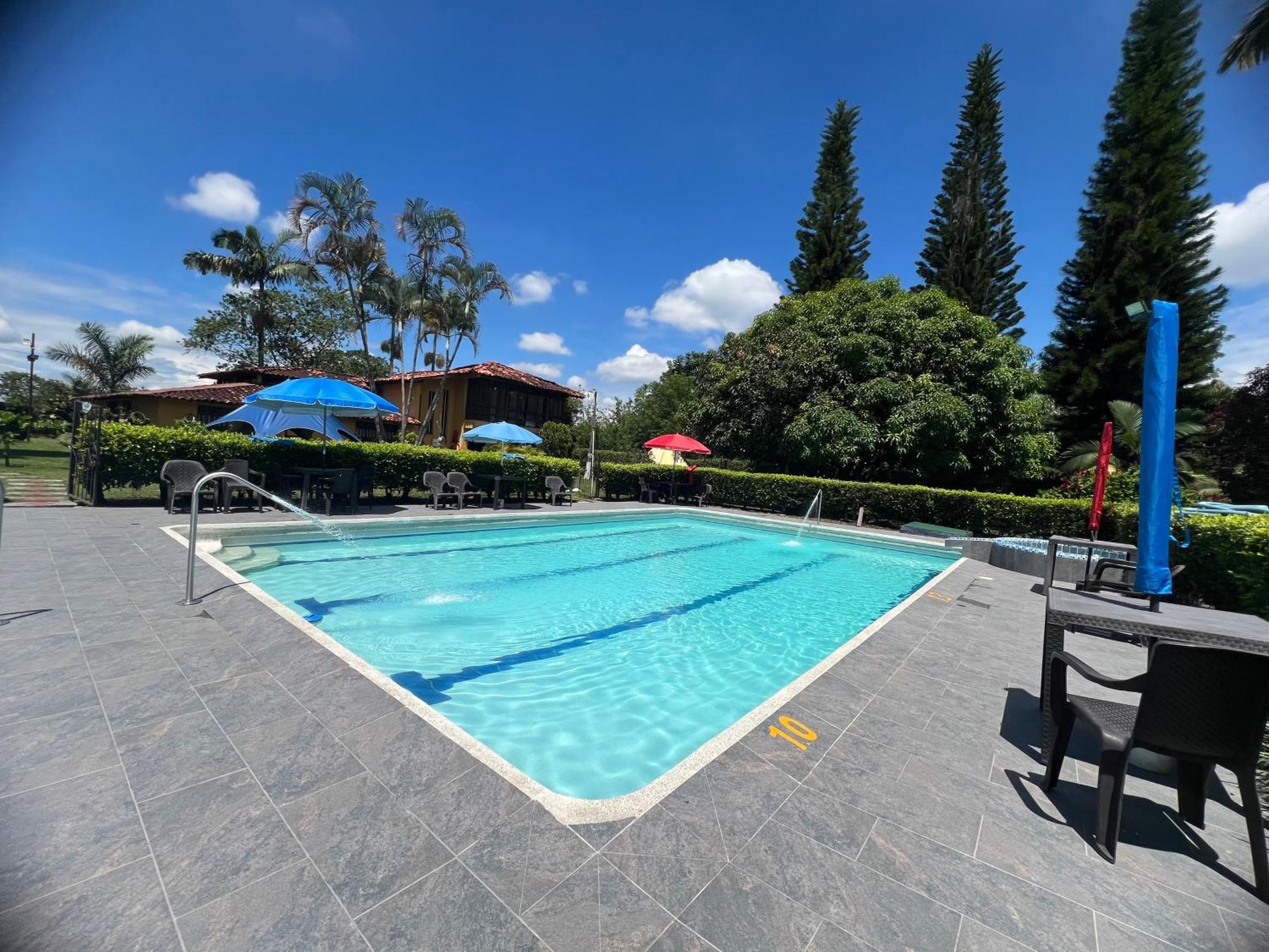 Villa Alejandra Del Quindio Calarcá Exterior photo